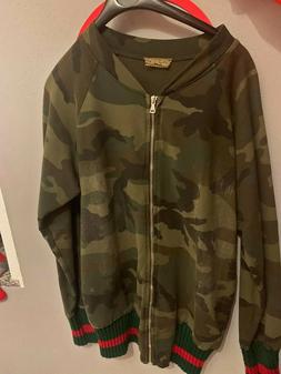 FELPA MILITARE con zip senza cappuccio con POLSINI ROSSI ELA