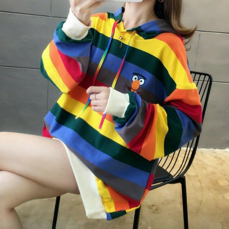 donna felpa arcobaleno a righe con cappuccio