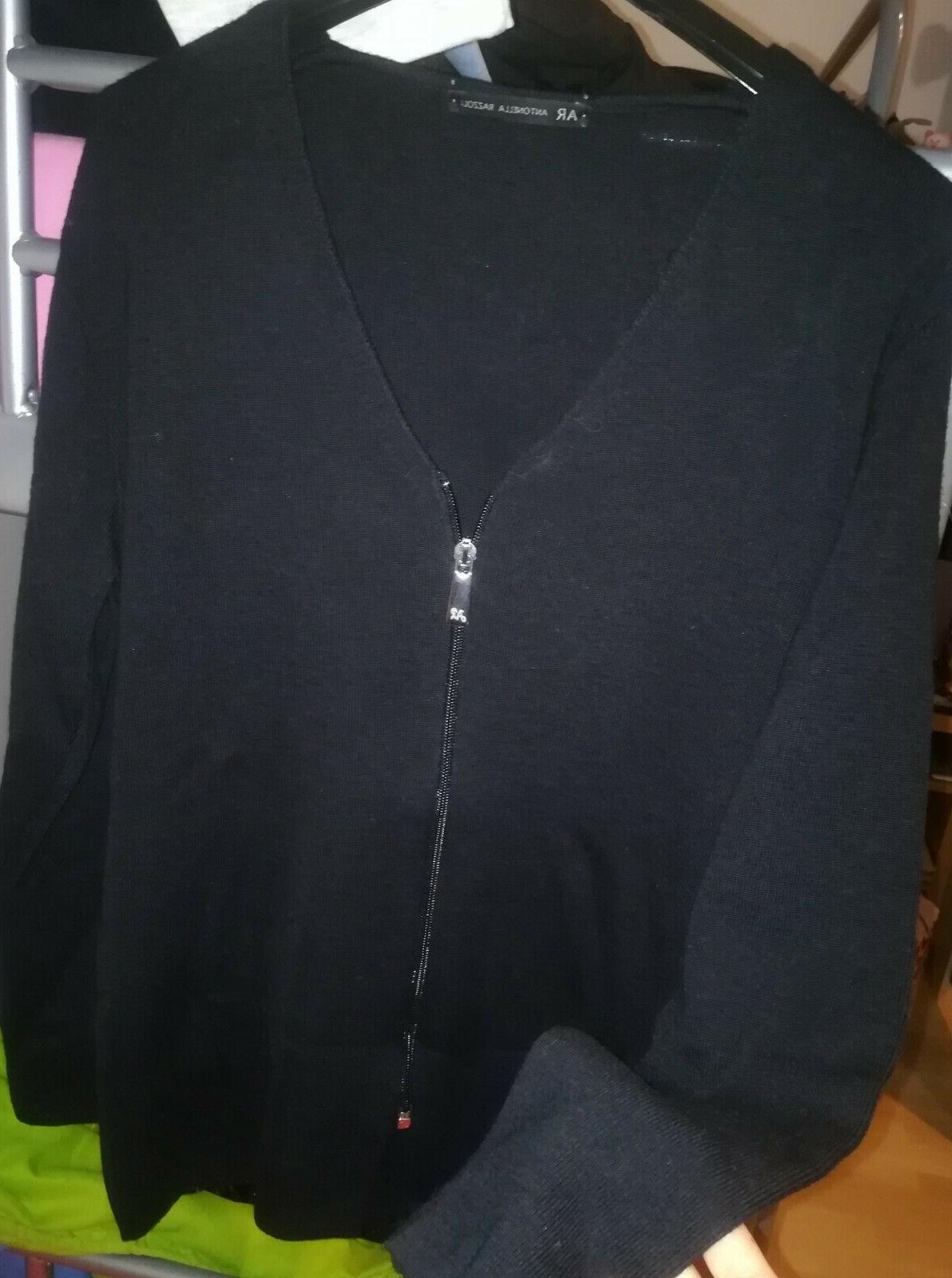 felpa nera semplice con cerniera e scollo
