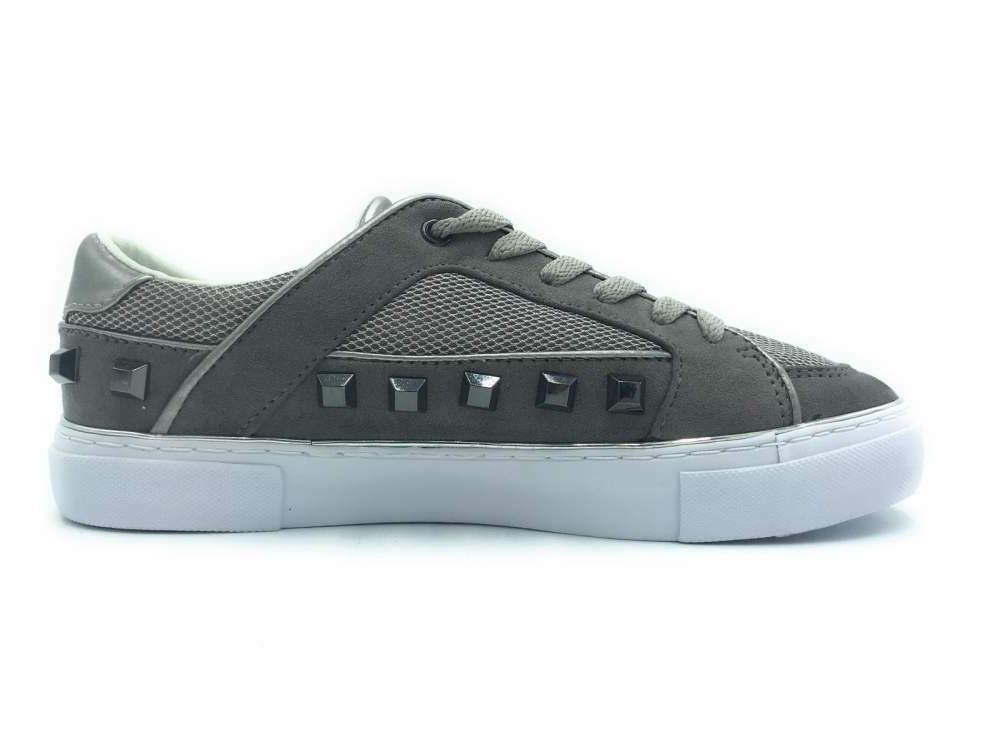 sneaker donna outlet 40 percent
